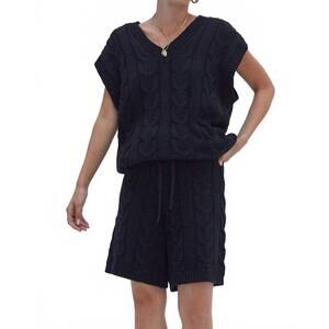 NEW CRESCENT cable knit vest set in black
